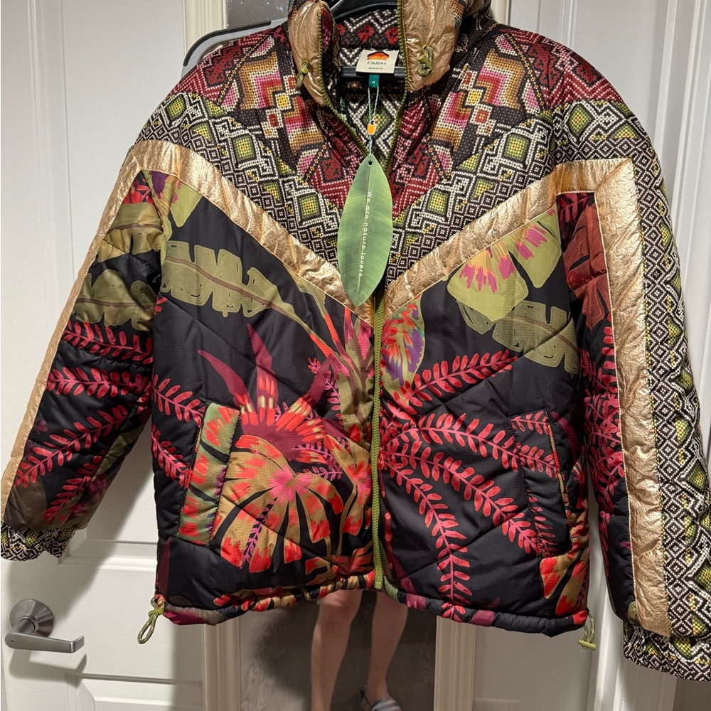NWT FARM Rio Reversible Puffer Jacket “Tropical Rauti” size M (medium)